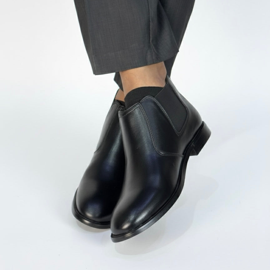 BLACK LEATHER CHELSEA